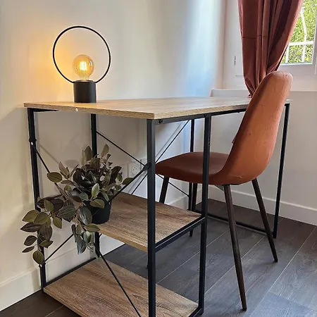 L'arty - Parking Sur Place * Valence (Drome)