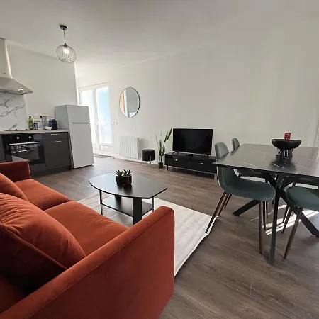 L'arty - Parking Sur Place Valence (Drome)